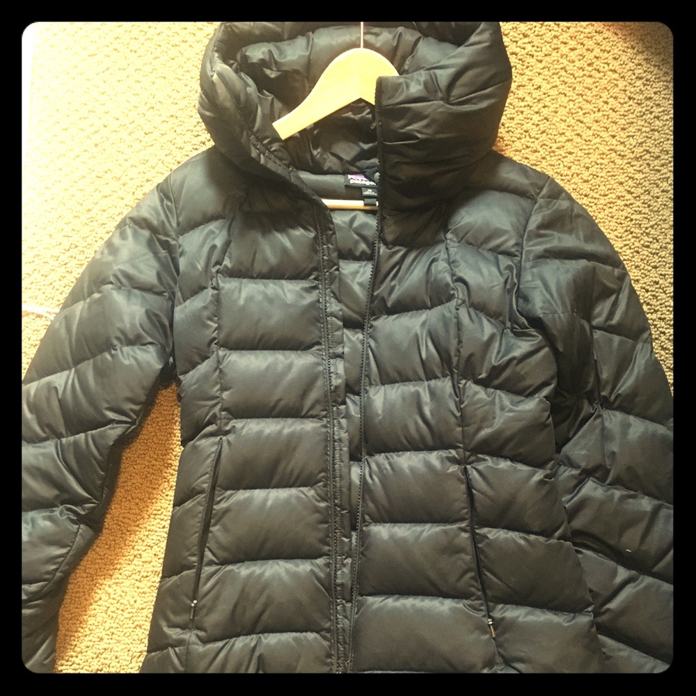 Patagonia funnel neck down jacket